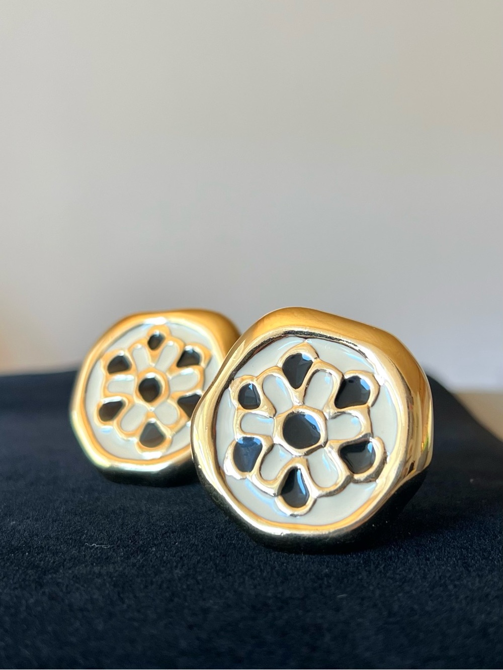 Givenchy large enamel clip on earrings gold plated
